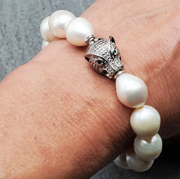 Genuine Freshwater Pearls Bracelet Platinum Pave Diamond Crystals Lion Head